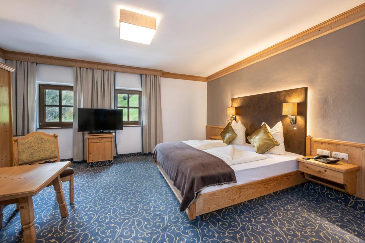 Naturhotel Huettenwirt Im Grossarltal Hüttschlag エクステリア 写真