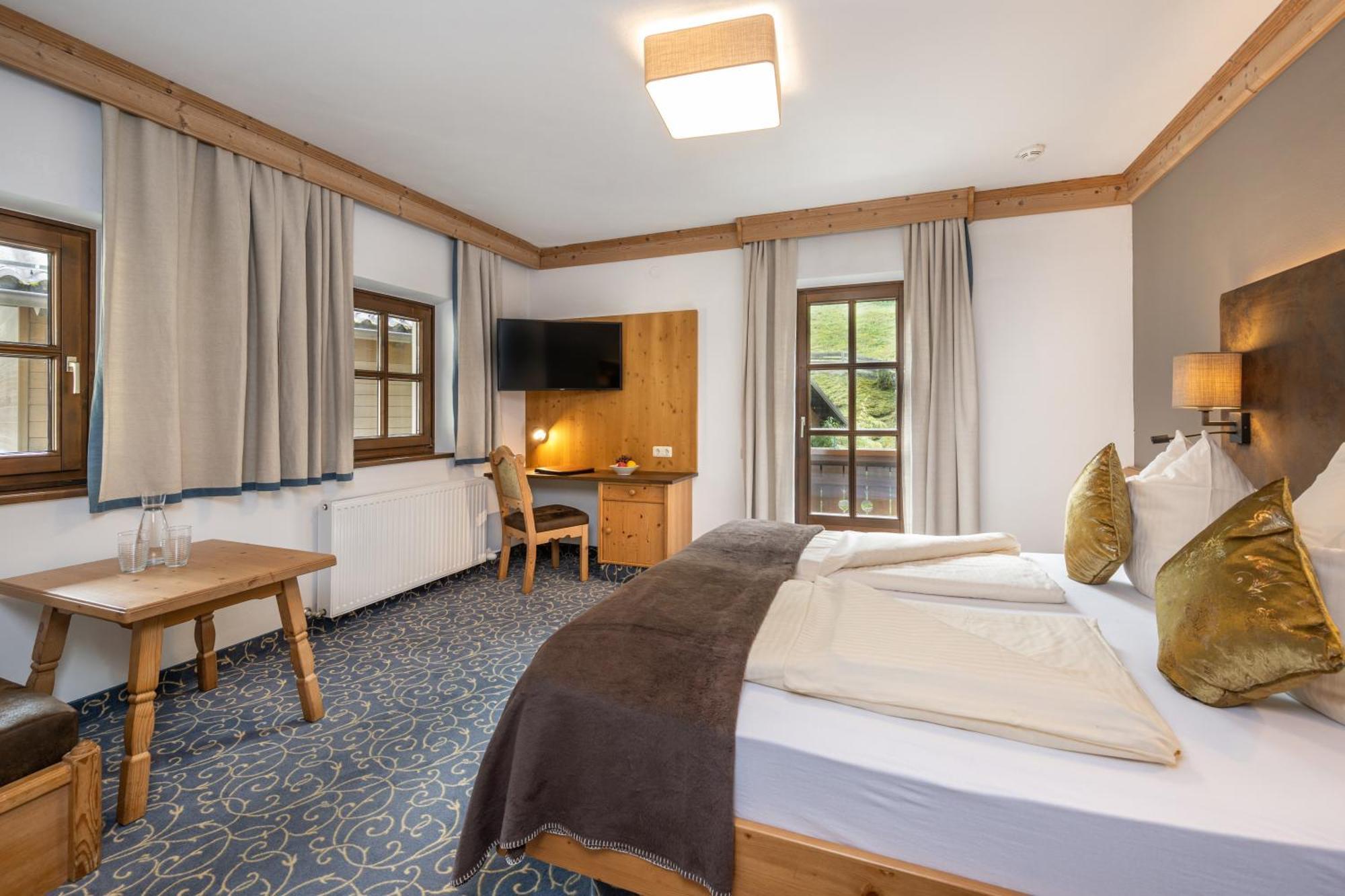 Naturhotel Huettenwirt Im Grossarltal Hüttschlag エクステリア 写真